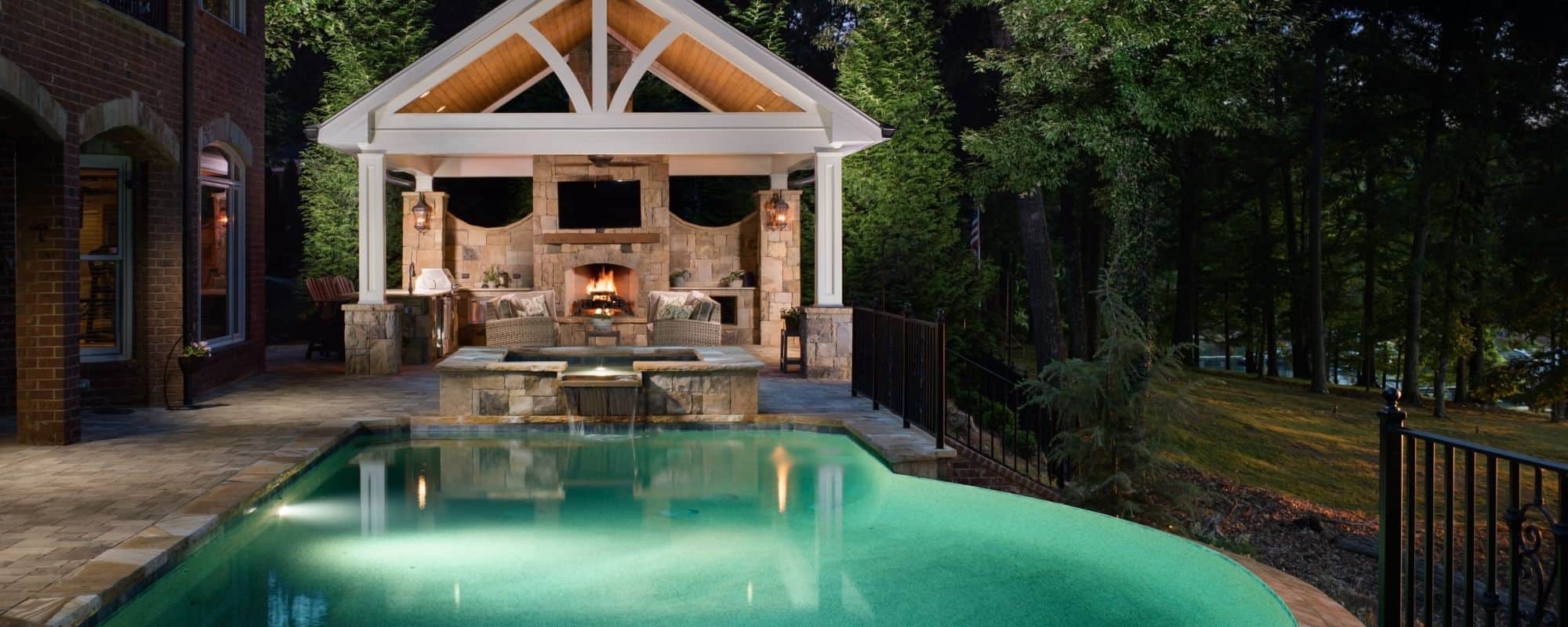 Lakefront Retreat & Infinity Edge Pool